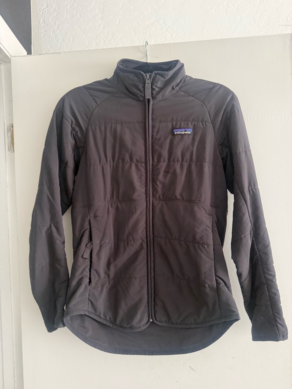 Patagonia Women's Dark Gray Quilted Insulated Jacket